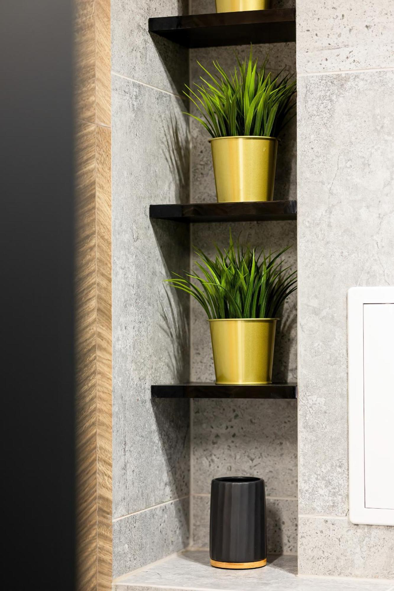 Modern Black & Wooden Apartment Warsaw Near The Airport By Noclegi Renters Eksteriør billede